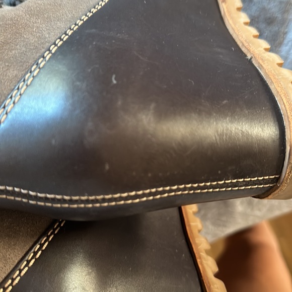 Ugg Alasdair Leather Wedge Boot - Picture 7 of 9